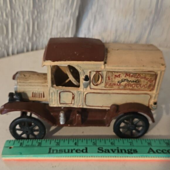Vintage Cast Iron Toy I. M. MacDonald Fresh Farm Produce Delivery Truck - Picture 5 of 10